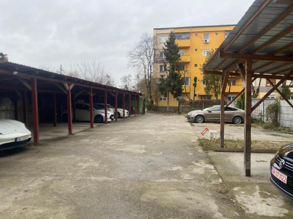 2Br Cosy Apart Satu Mare Exterior foto